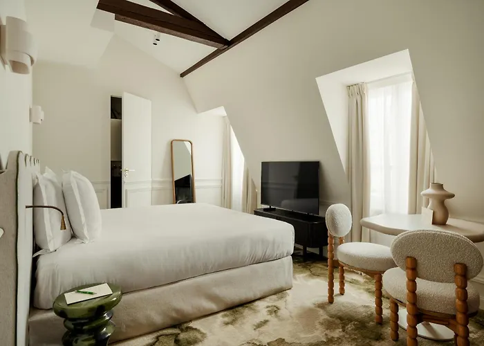 Leon Hotel Parijs